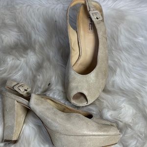 Paul Green Metallic Cream Nubuck Slingback Pumps Sz 6.5